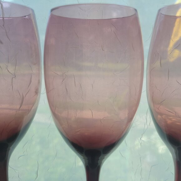 Set Of 6 Vintage Amethyst Purple Wine Glasses With Stem 7.5" Tall Elegant Design - Picture 3 of 8